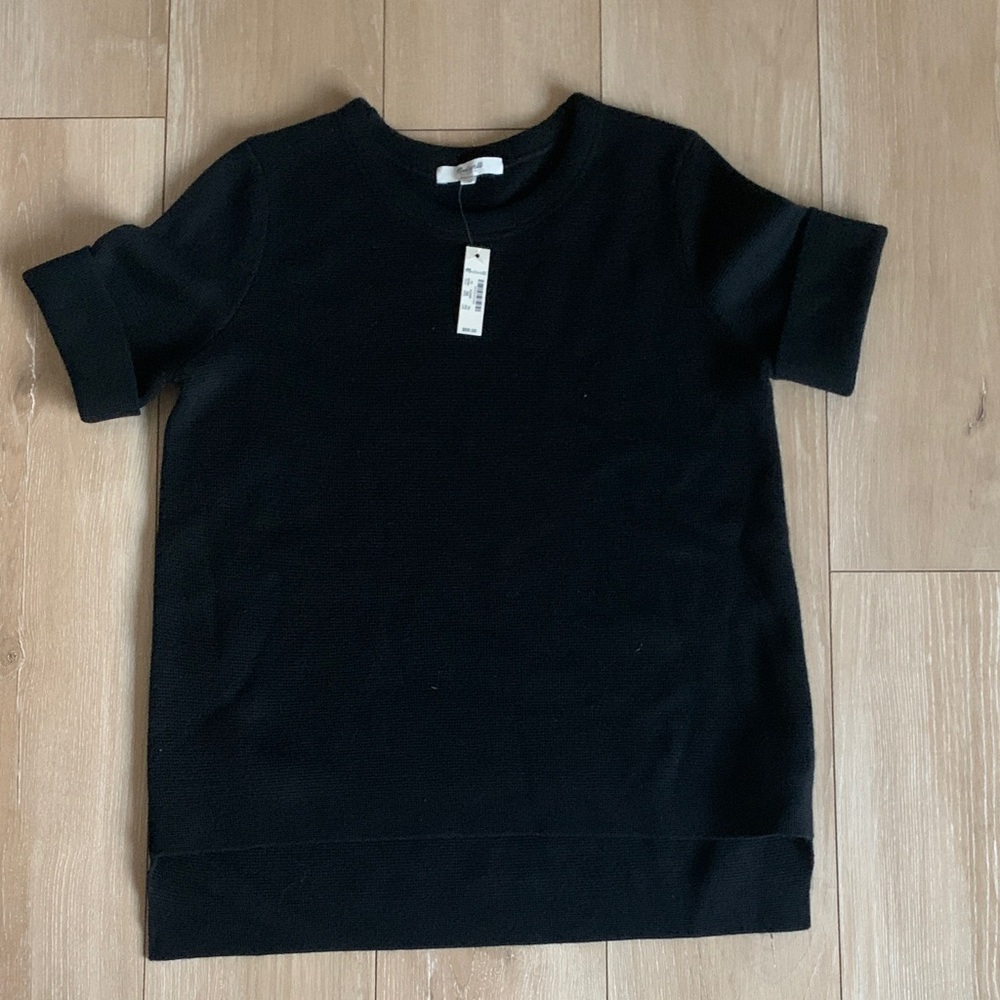 Cute madewell short sleeve sweater.